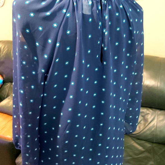 Old Navy Sheer Tunic - Picture 4 of 5